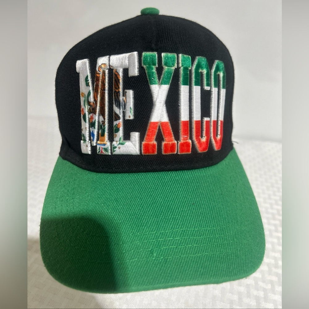 STARBOX CAPS COLLECTION "Mexico" ADJUSTABLE VENTED HAT CAP PREOWNED.